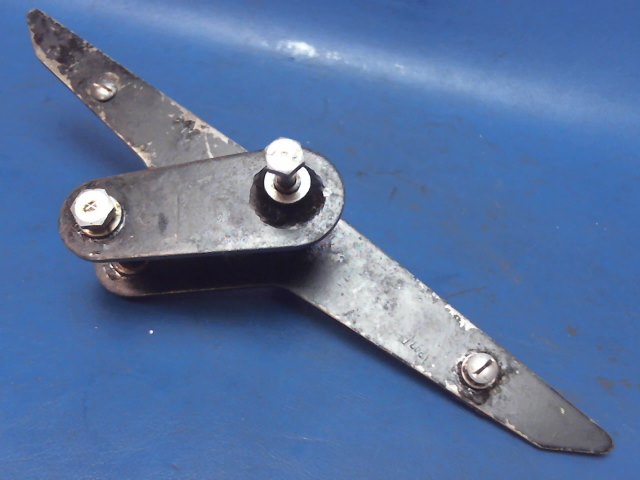 62771-02 Piper - BELLCRANK ASSEMBLY - Aileron RH