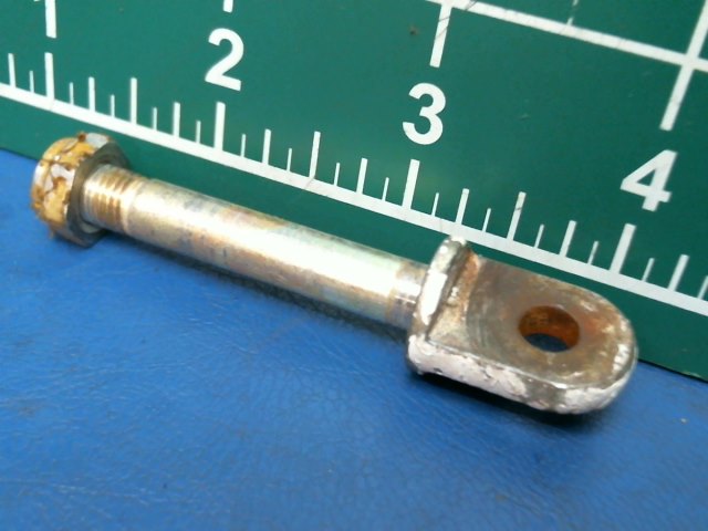 480 883 Piper - BOLT - Clevis - door hinge