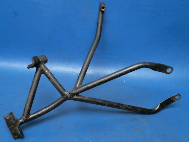 69317-00 Piper - Support-Engine Control Cables (cracked)