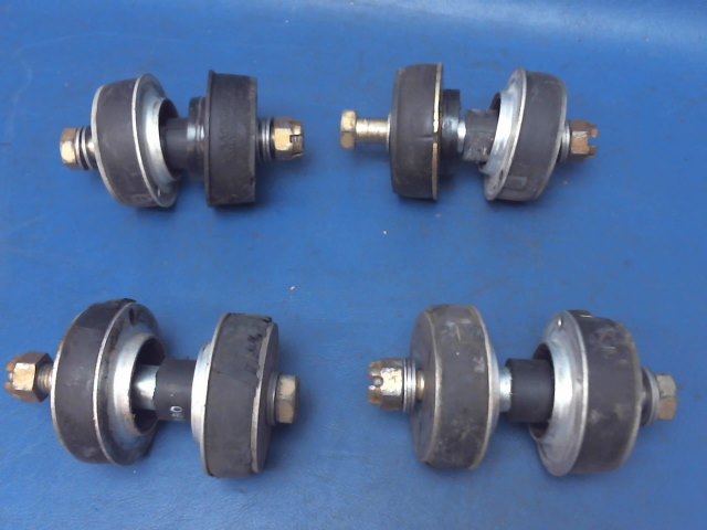 475 123 Piper - MOUNT - Engine - Set of 4