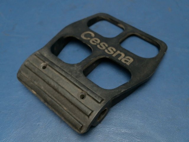 0961331-1 Cessna - PEDAL-RUDDER