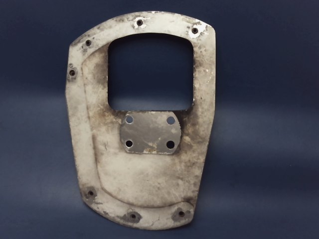 0741046-8 Cessna - PLATE ASSEMBLY-MOUNTING RH
