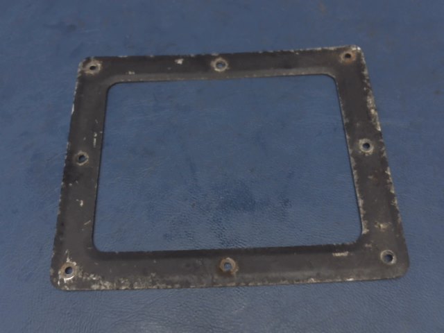 0513348-1 Cessna - RETAINER-GRILL