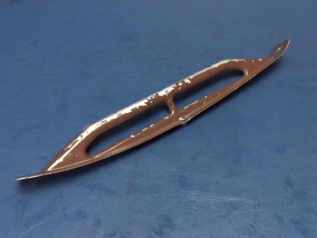 1715029-1 Cessna - RETAINER CABIN AIR VENT LH
