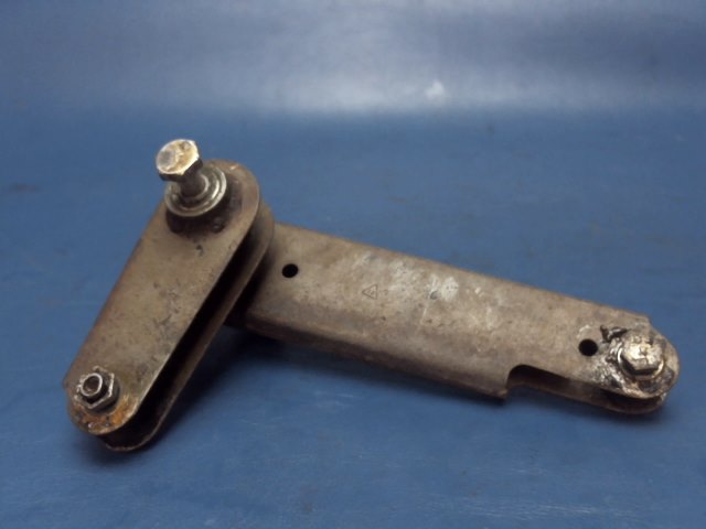 1260125-2 Cessna - BELLCRANK OUTBOARD FLAP RH