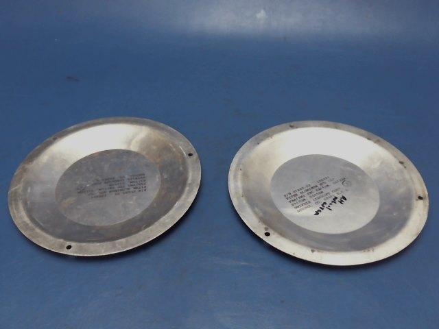 U1680-02 UNIVAIR AIRCRAFT - HUB CAP (SET OF 2)