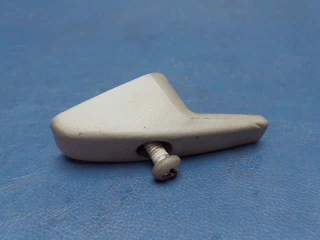0715038-1 Cessna - COAT HANGER