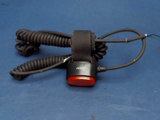 UNKNOWN ICOM AMERICA - PUSH TO TALK SWITCH