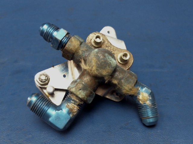 491 947 Piper - VALVE Fuel selector