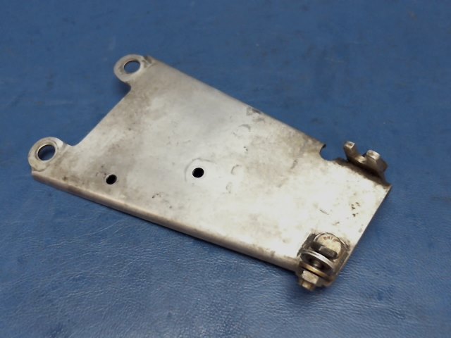 60-940012 Beechcraft - BRACKET - PROP CONTROL