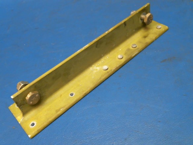 62079-00 Piper - TEE - Landing gear attachment