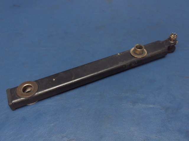 0961330-30 Cessna - ARM -RUDDER PEDAL