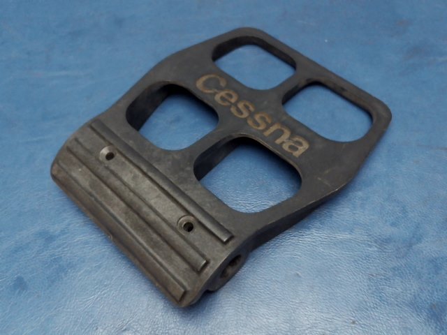 0961331-1 Cessna - PEDAL-RUDDER
