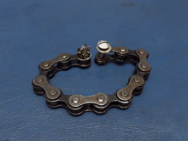62858-04 Piper - CHAIN - 65 DIAMOND 1/8 ROLLER LENGTH 6