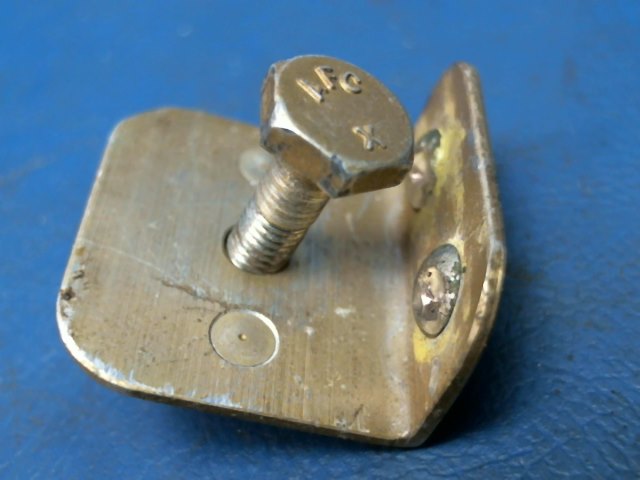 0964010-9 Cessna - BRACKET -RESERVOIR