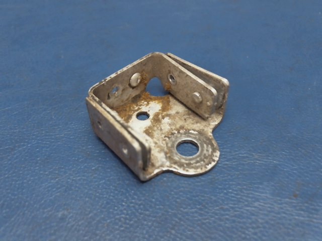 0431028-6 Cessna - Bracket-Upper (See details)