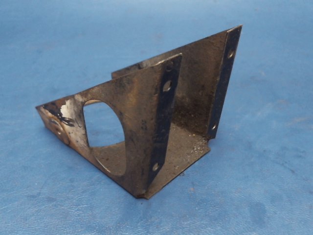 63834-00 Piper - BRACKET - Gascolator mounting