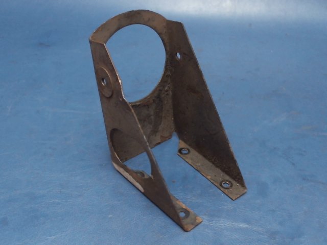 63834-00 Piper - BRACKET - Gascolator mounting