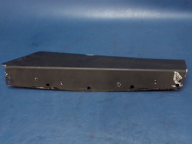 63117-00 Piper - PLATE - Scuff left