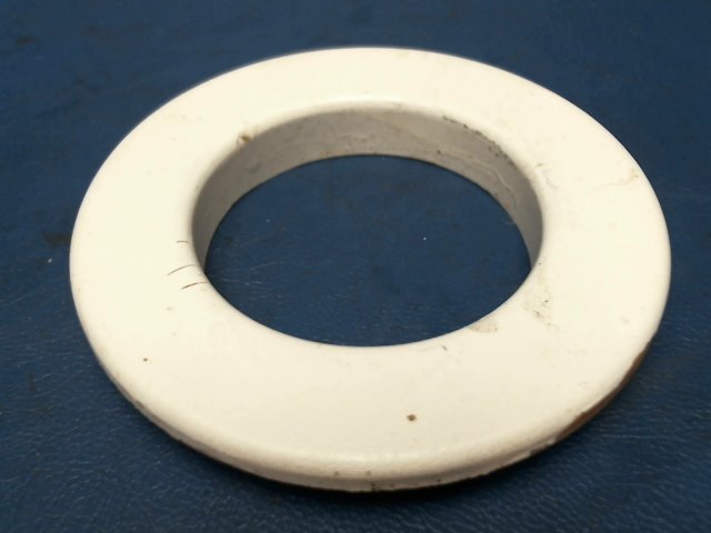 0415023-1 Cessna - ESCUTCHEON RH