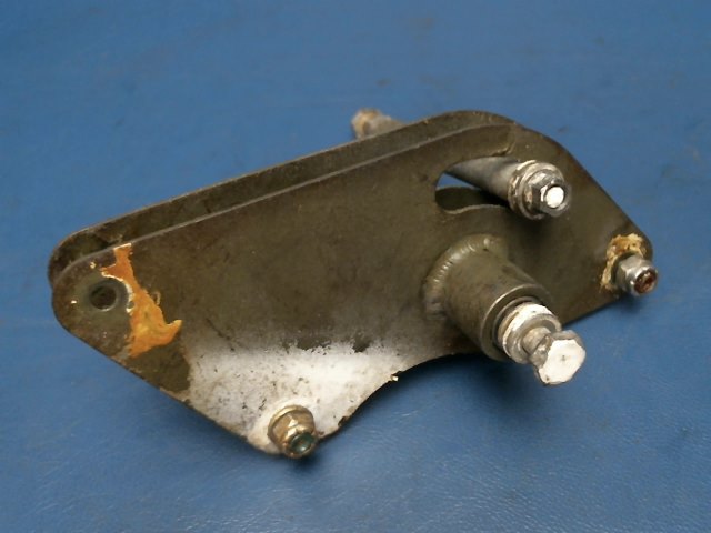 0523223-1 Cessna - Bellcrank - Aileron RH