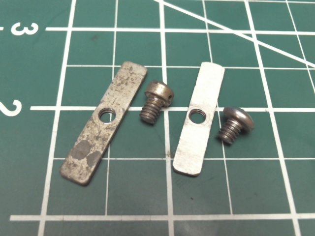 0511242-1 Cessna - SEAT - STOP Set of 2 w/Set Screws