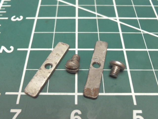 0511242-1 Cessna - SEAT - STOP Set of 2 w/Set Screws