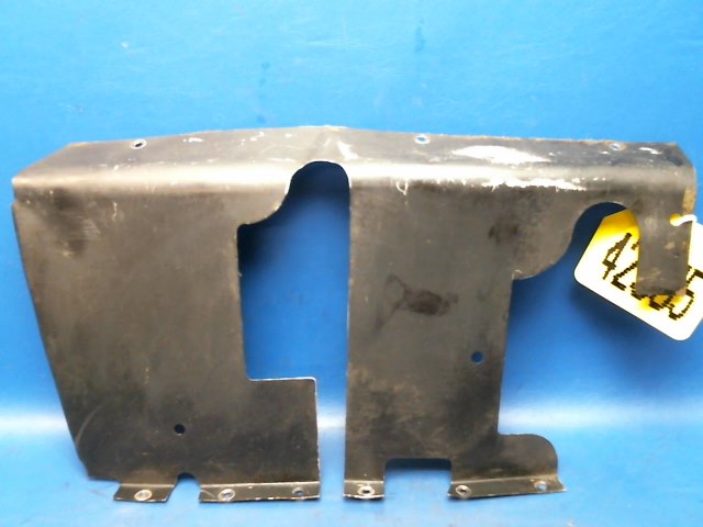 0513058-1 Cessna - SHIELD - RUDDER PEDAL BAR RH COVER DUAL CONTROLS