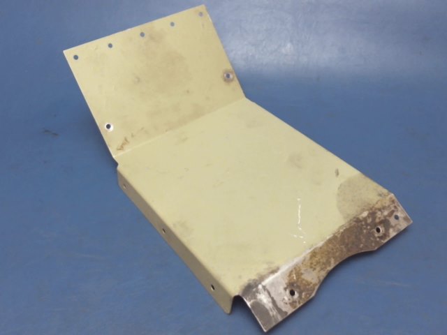 63288-00 Piper - PLATE - Tunnel top center front
