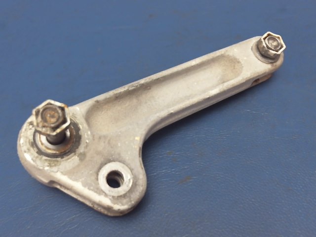 0842108-2 Cessna - ARM - RETRACT