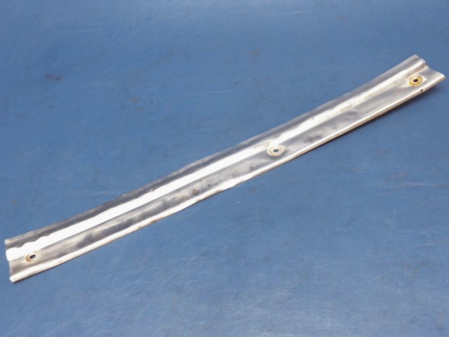 0811630-1 Cessna - SCUFF PLATE- BAGGAGE DOOR