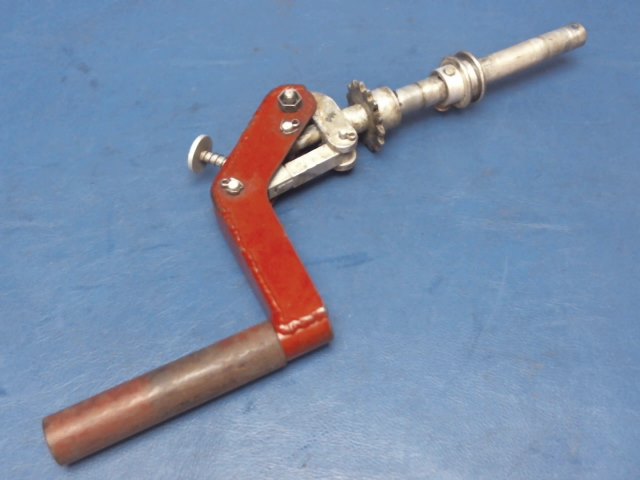 0843400-57 Cessna - CRANK ASSEMBLY- MANUAL EXTENSION MECHANISM