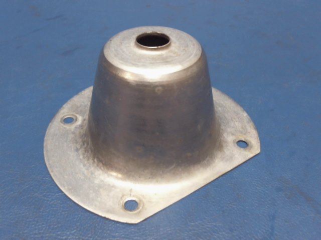 0820000-14 Cessna - SHIELD-FUEL VALVE