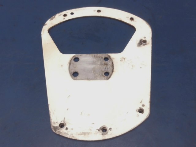 1441010-27 Cessna - Plate-Mounting Wheel Fairing RH grooved on the inside