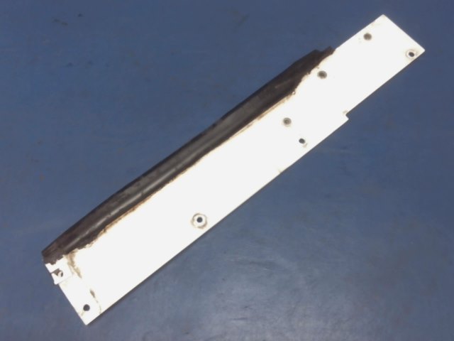 67723-01 Piper - PLATE ASSEMBLY - Aft wing access Right