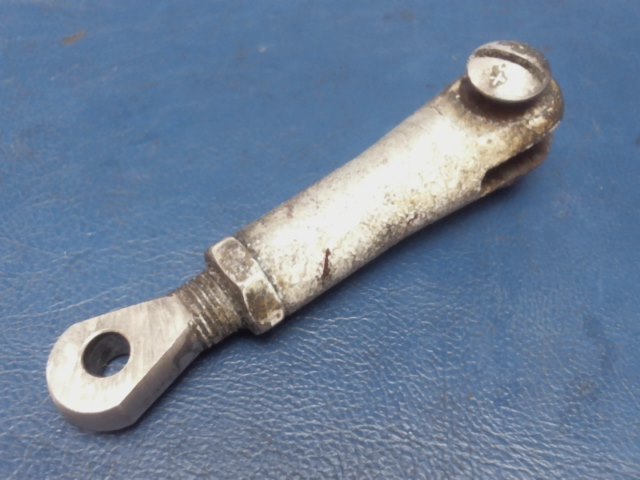 0842000-33 Cessna - FORK-ADJUSTING (NOSE GEAR)