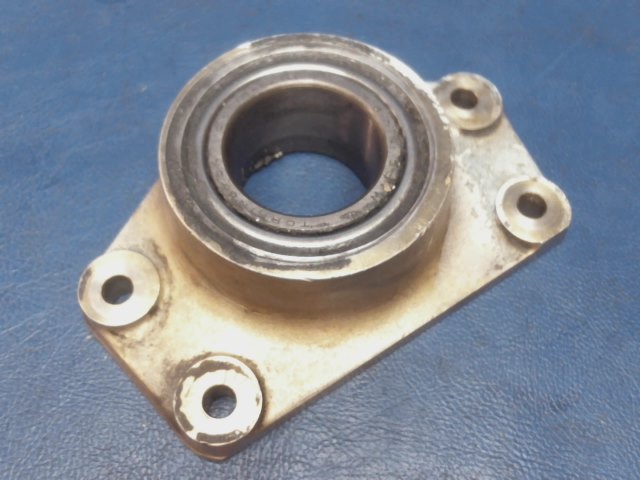 0842007-1 Cessna - RETAINER ASSEMBLY-SHOCK STRUT