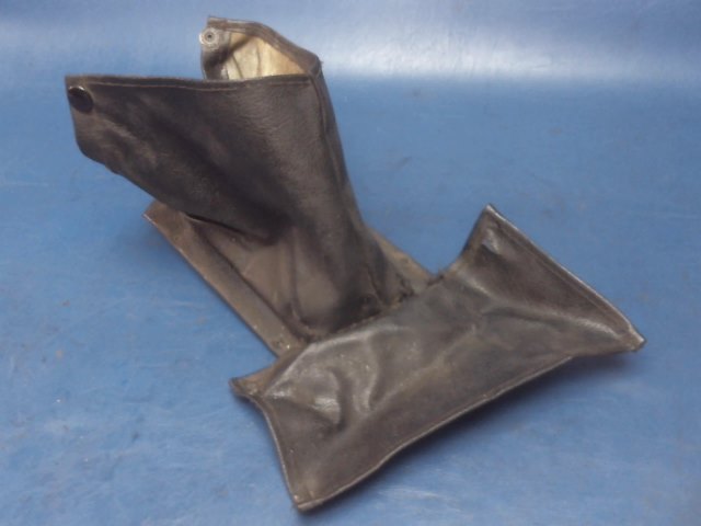 0811480-20 Cessna - BOOT - CONTROL COLUMN