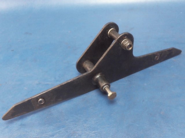 62771-00 Piper - BELLCRANK-LH AILERON