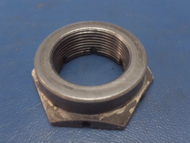 67106-00 Piper - Nut-Nose Gear Axle