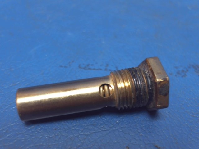 SA 187 Piper - Plug-Fuel Tank Drain